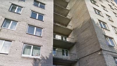 Студентка из Омска выжила после падения с восьмого этажа - newinform.com - Омск