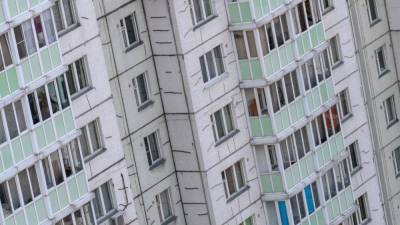 Девушка из Омска пролетела восемь этажей и осталась жива - polit.info - Омск