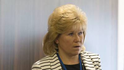 Александр Большунов - Анфиса Резцова - Резцова допускает, что российские лыжницы ещё смогут выиграть медали на ЧМ - russian.rt.com