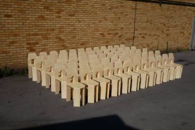 60 стульев за 3 дня: безумный эксперимент от британского дизайнера – фото, видео - 24tv.ua