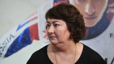 Елена Вяльбе - Глава ФЛГР: на ОИ и ЧМ хочу забирать телефоны у спортсменов - russian.rt.com