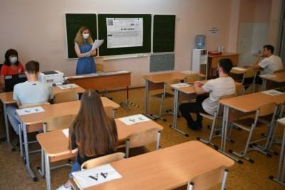 В Минпросвещения подготовили проект расписания выпускных экзаменов в школах - aif.ru