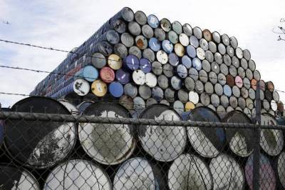 Фьючерсы на нефть WTI подешевели во время американской сессии - smartmoney.one - Reuters