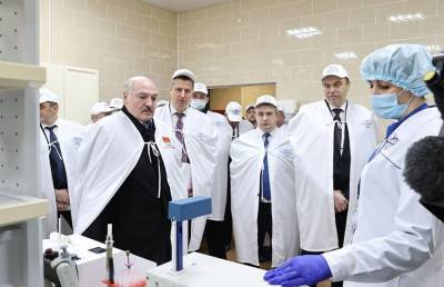 Александр Лукашенко - Лукашенко: мы вовремя взялись за молокоперерабатывающую промышленность в Беларуси, сейчас имеем эффект - ont.by