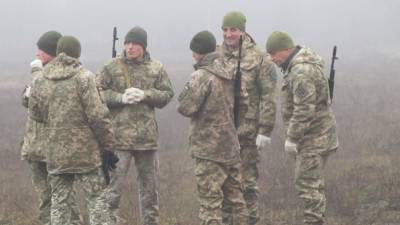 Стало известно, «сколько стоит» участие солдат и офицеров ВСУ в войне в Донбассе - riafan.ru - Киев - ДНР - ЛНР