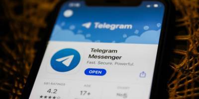 На фоне популярности Clubhouse Telegram запустил голосовые чаты в каналах - ruposters.ru