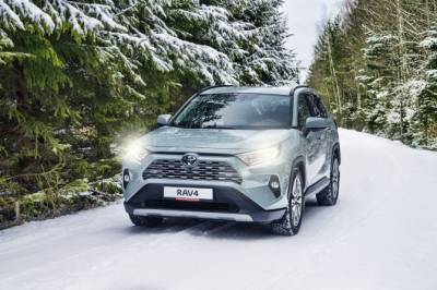 Toyota RAV4 в феврале стал бестселлером марки в России - autostat.ru