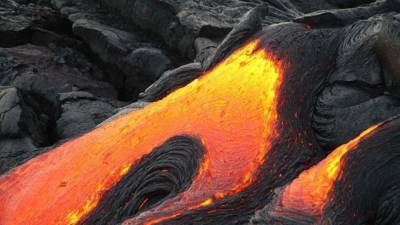 Вулканолог объяснил безвредность извержения Фаградалсфьяля в Исландии - polit.info - Исландия