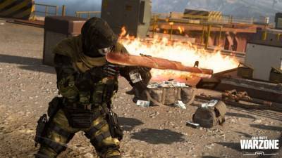 Стример Call of Duty: Warzone поразил сеть, играя в шутер на французском багете – видео - 24tv.ua