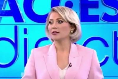 Голая дебоширка напала на телеведущую в прямом эфире - mk.ru - г. Бухарест
