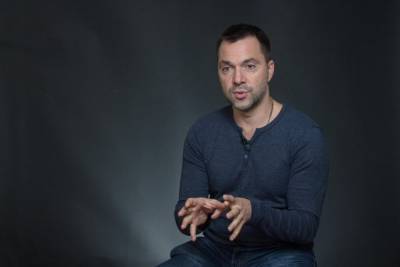 Виктор Янукович - Виктор Медведчук - Алексей Арестович - Алексей Данилов - Николай Азаров - Под олигархами зашатается все, – эксклюзивное интервью с Арестовичем о санкциях СНБО - 24tv.ua - Новости