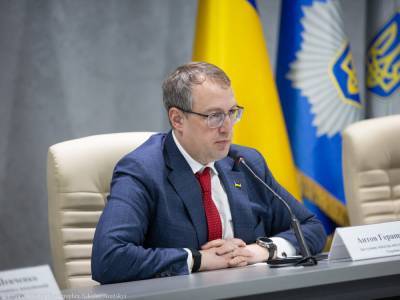 Петр Порошенко - Антон Геращенко - Сергей Стерненко - "Пандемия не означает, что паранойю не надо лечить". В "ЕС" ответили Геращенко на слова о причастности Порошенко к стычкам под ОП - gordonua.com - Киев