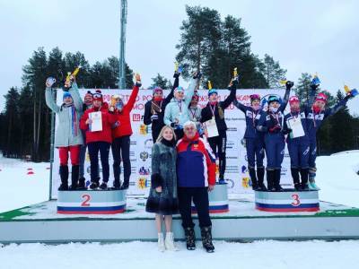 Вероника Степанова - Сахалинские лыжницы Ульяна Николова и Анна Кожинова завоевали золото на первенстве страны - sakhalin.info - Кемеровская обл. - Хабаровский край - Камчатский край - окр. Дальневосточный