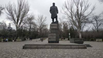 Тарас Шевченко - В парке Шевченко высадят тысячи роз (фото) - odessa-life.od.ua - Одесса