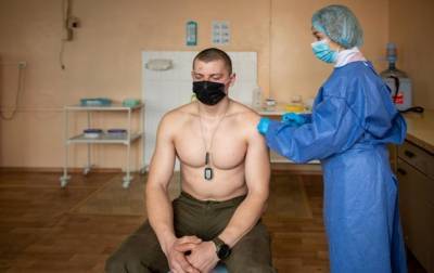 За сутки от COVID привили меньше 4 тысяч украинцев - korrespondent.net - Украина - Киевская обл. - Донецкая обл.