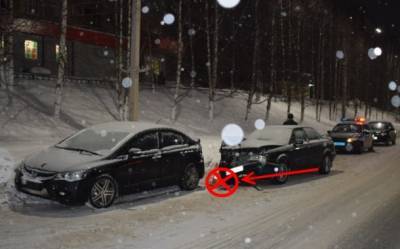 В Ухте водитель Audi «затормозил» об припаркованную иномарку - bnkomi.ru - респ. Коми