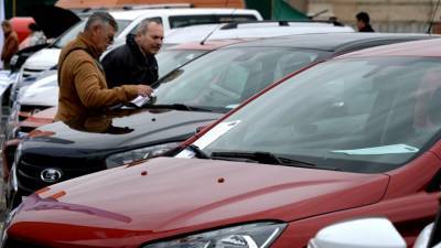 Максим Кадаков - Эксперт оценил изменение правил купли-продажи автомобилей с пробегом - russian.rt.com