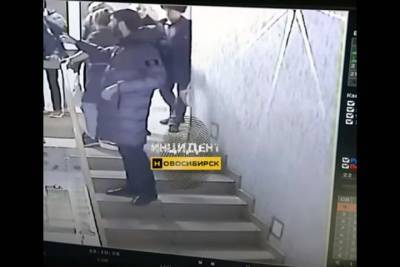 Толпа мужчин избила пенсионера в Новосибирске - tayga.info - Новосибирск