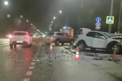 В ДТП на Ростовском шоссе в Краснодаре пострадали 8 человек - kuban.mk.ru - Краснодар