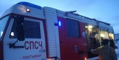 В Сыктывкаре произошел пожар на автостоянке - komiinform.ru - респ. Коми - Сыктывкар