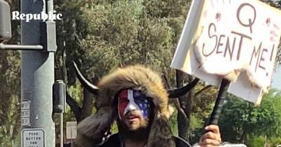 Некоторые из них связаны с QAnon: исследование Facebook - republic.ru - Washington