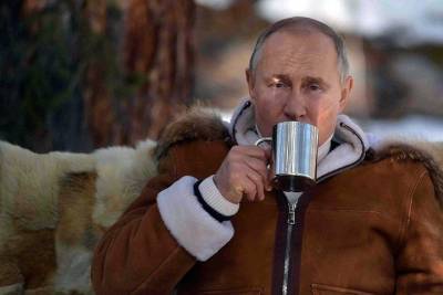 Сергей Шойгу - Валентин Коновалов - Кремль опубликовал фото сибирского отдыха Путина в доме Шойгу, не назвав регион - tayga.info - респ. Хакасия