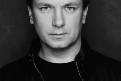 Звезда сериалов Денис Варенов стал актером рязанского театра драмы - rzn.mk.ru - Москва - Рязань