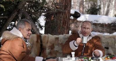 Сергей Шойгу - Владимир Путин - Путин вместе с Шойгу отправился на выходные в Сибирь (фото) - focus.ua - Сибирь
