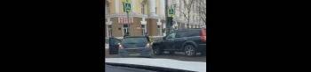 В центре Вологды Opel и Hover не поделили перекресток на ул. Октябрьской и Мальцева - vologda-poisk.ru - Вологда
