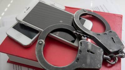 Полиция в Омске нашла мародера, который украл у умирающего офицера телефон - inforeactor.ru - Омск - Омская обл. - Магнитогорск