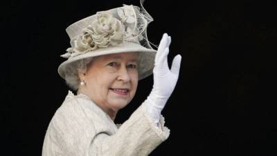 Елизавета II - принц Гарри - Опря Уинфри - Ii (Ii) - Как Елизавета II планирует восстанавливать репутацию британской монархии после интервью Меган Маркл и принца Гарри - skuke.net - Новости
