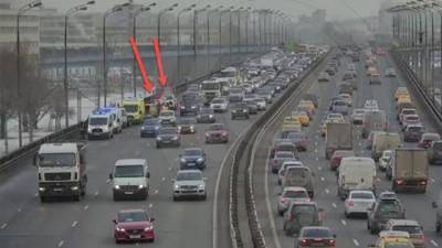 Два человека пострадали в ДТП на Нижегородской эстакаде - m24.ru - Москва