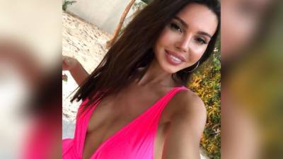 Оксана Самойлова - Пластический хирург объяснил, что Оксана Самойлова сделала со своей грудью за 600 тысяч - inforeactor.ru