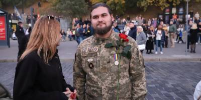 Сергей Стерненко - Акция за Стерненко под ОП: единственному задержанному вручили подозрение, но без адвоката - nv.ua - Киев