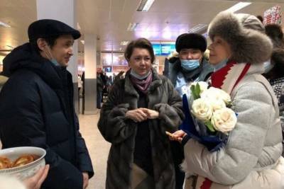 Андрей Борисов - В Якутию прилетела народная артистка России Людмила Титова - mk.ru - респ. Саха - Якутск