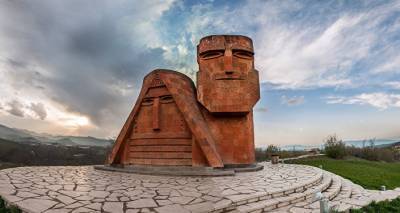 "Мой народ сильнее, чем вы думаете": влогер показала первую поездку в Карабах после войны - ru.armeniasputnik.am - Степанакерт