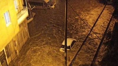 Тысячи человек эвакуированы из-за наводнений в Австралии - inforeactor.ru - Австралия