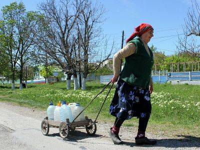 В аннексированном Крыму уже несколько водохранилищ превратились в "мертвые" - kasparov.ru - Крым - Симферополь