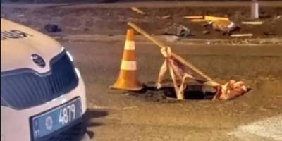 Во Львове ребенок погиб из-за крышки люка, которая отскочила от машины ГСЧС - ТЕЛЕГРАФ - telegraf.com.ua - Львов - Львовская обл.
