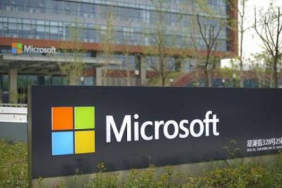 Выход Windows 10X опять отложили - versia.ru