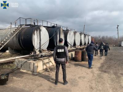 В Украине нашли подпольный нефтезавод, производивший солярку и бензин - news.bigmir.net - Кировоградская обл. - Винницкая обл. - Полтавская обл.