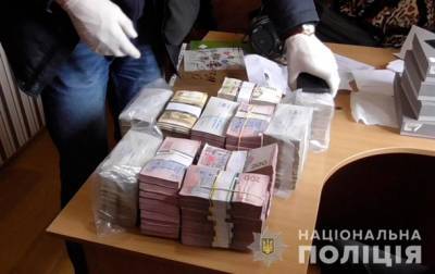 В Украине мошенники через финансовую пирамиду обманули 55 тысяч человек - korrespondent.net - Украина