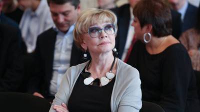 Вера Алентова - Хирург Иван Володченков предположил, какие операции сделала Вера Алентова - runews24.ru
