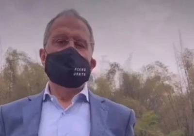 Сергей В.Лавров - Лавров во время визита в Китай надел маску с надписью «FCKNG QRNTN» (видео) - sharij.net