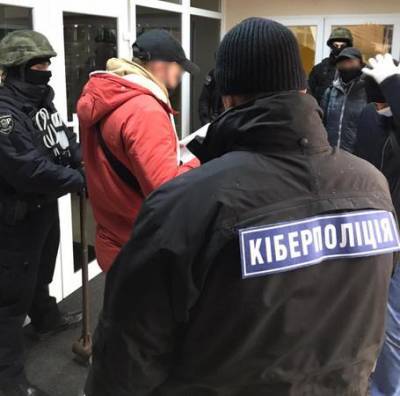 Киберполиции разоблачила финансовую пирамиду, которая обманула 55 тысяч вкладчиков (фото) - minfin.com.ua