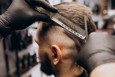 Хроники карантина: мужчина поехал в соседнюю страну, чтобы подстричься - 24tv.ua - Англия - Великобритания