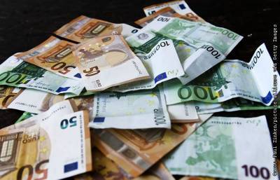 Евро поднялся выше 89 рублей впервые с 5 марта - interfax.ru - Москва