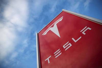 Tesla, AstraZeneca и Kansas City Southern выросли на премаркете - smartmoney.one