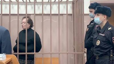 Иван Белозерцев - Борис Шпигель - Евгений Шпигель - Суд арестовал жену Шпигеля по делу пензенского губернатора Белозерцева - iz.ru - Пензенская обл. - Пенза