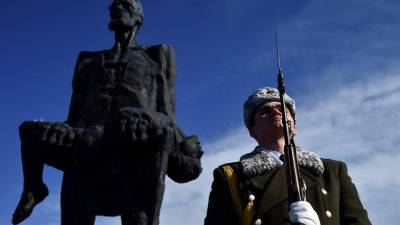 Александр Лукашенко - "Если разрешить эту символику, то вся Беларусь станет бело-красно-белой" - ru.euronews.com - Бельгия - Австралия - Испания